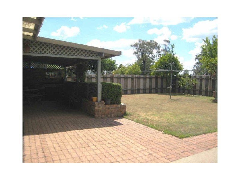 7 Frater Avenue, Tenambit NSW 2323