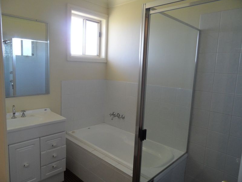 10 Booth St, Cessnock NSW 2325