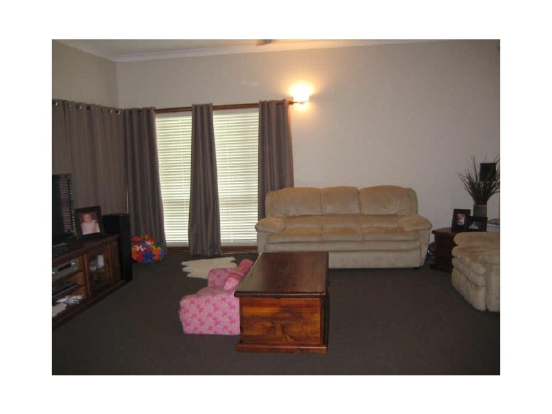 7 Cedar Wattle Close, Aberglasslyn NSW 2320