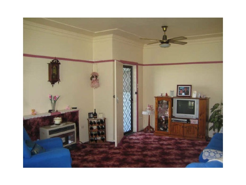 39 Gillies Street, Rutherford NSW 2320