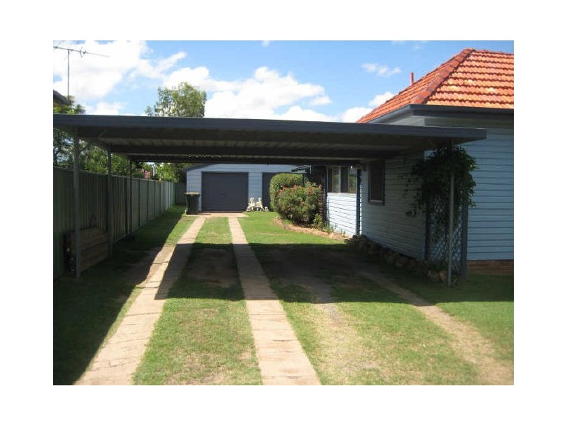 39 Gillies Street, Rutherford NSW 2320