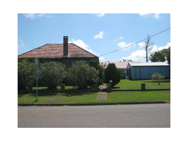 39 Gillies Street, Rutherford NSW 2320