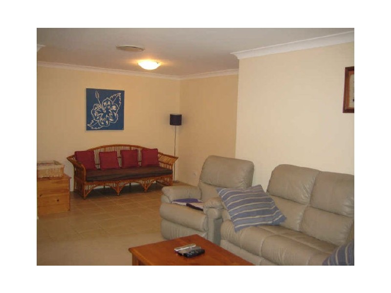 6 Aaron Cove, Rutherford NSW 2320