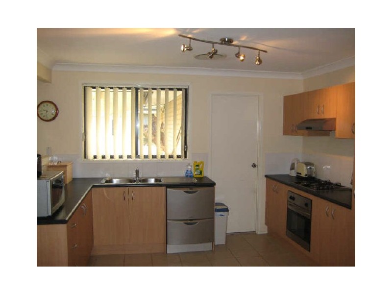 6 Aaron Cove, Rutherford NSW 2320