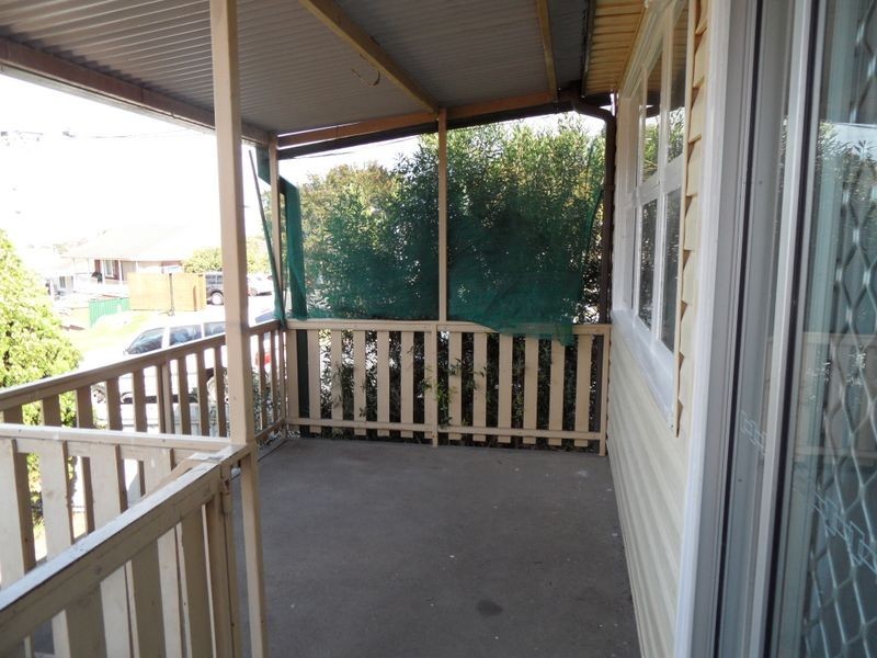 7 Aberglasslyn Rd, Rutherford NSW 2320