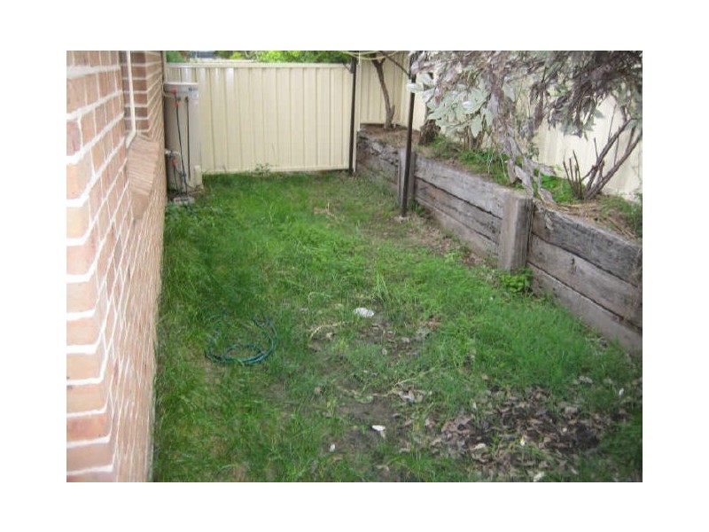 9/5 Justine Parade, Rutherford NSW 2320