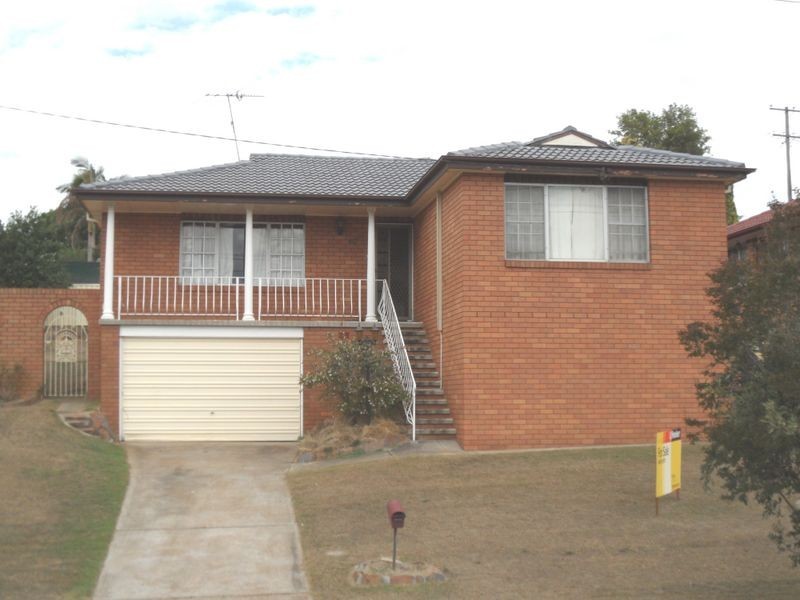 40 Buffier Crescent, Rutherford NSW 2320