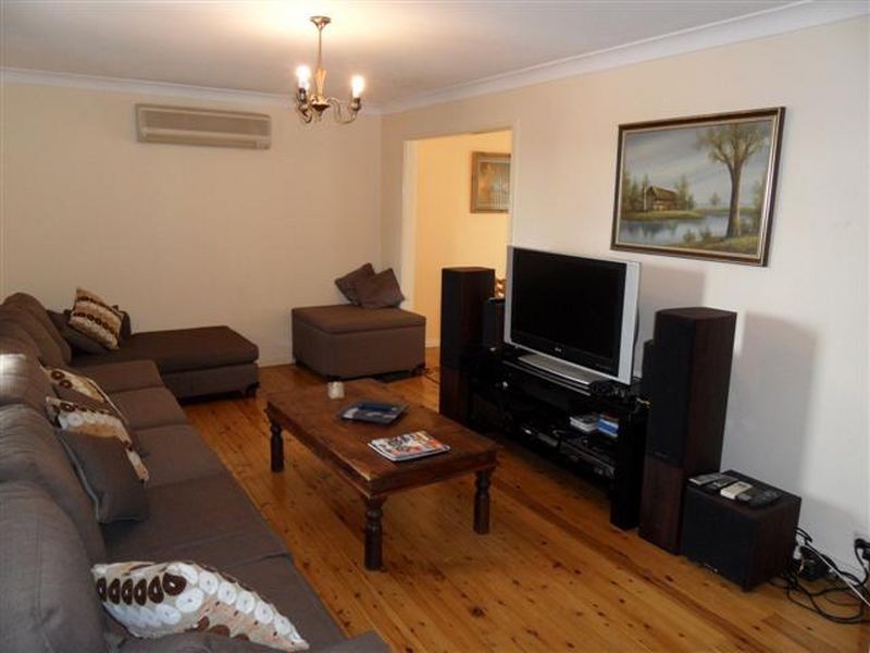 40 Buffier Crescent, Rutherford NSW 2320