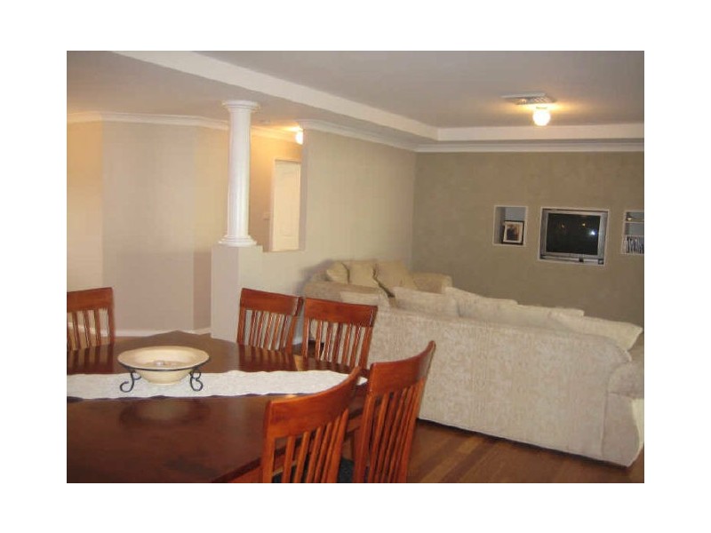 5 Treefern Close, Aberglasslyn NSW 2320