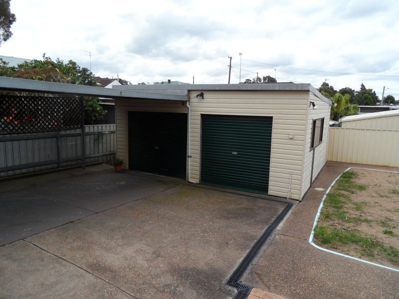 5 Crisp Ave, Rutherford NSW 2320