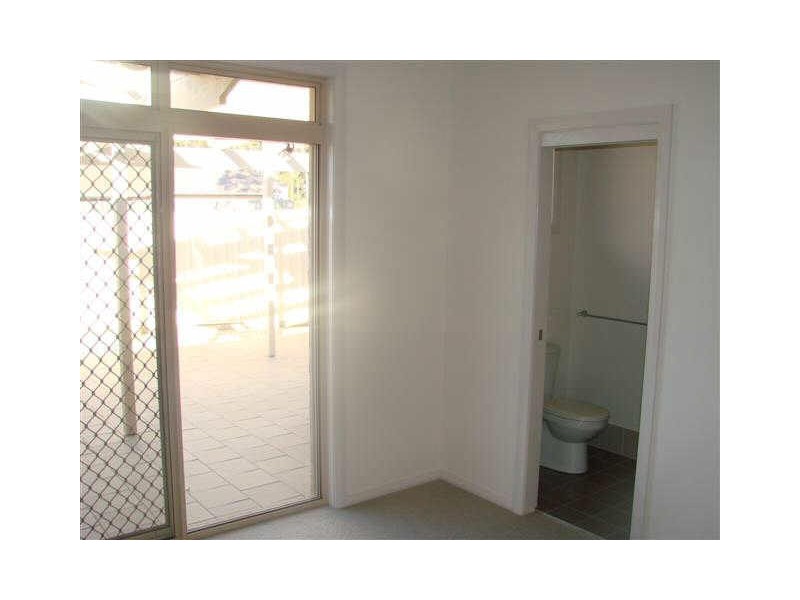 1/7 Lindeman Grove, Cessnock NSW 2325