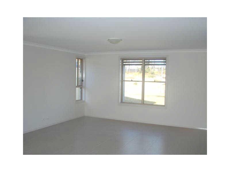 1/7 Lindeman Grove, Cessnock NSW 2325