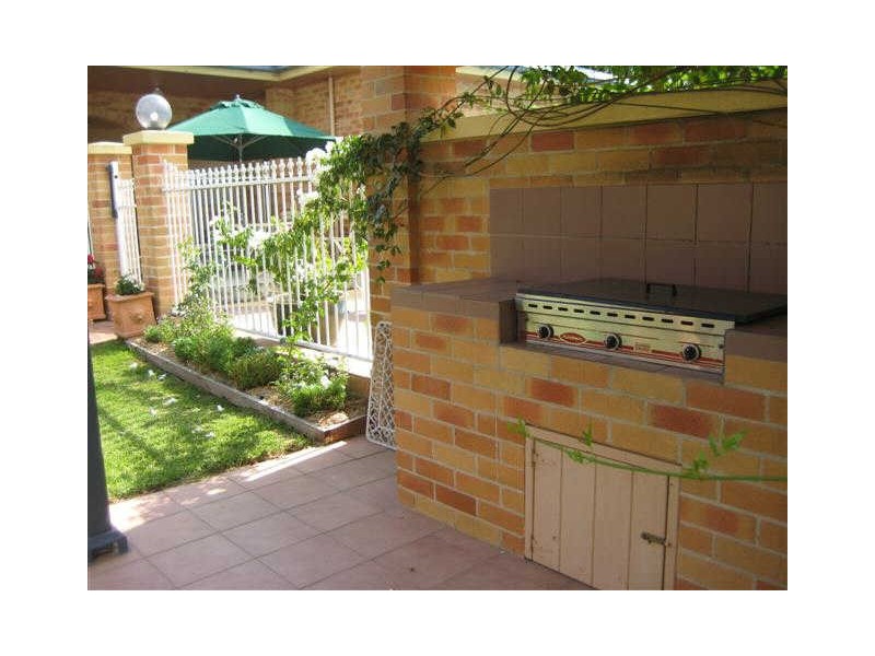 41 Kensington Road, Bolwarra NSW 2320