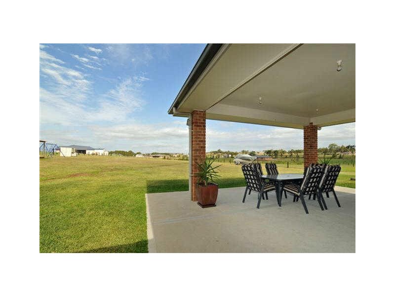94 River Road, Windella NSW 2320