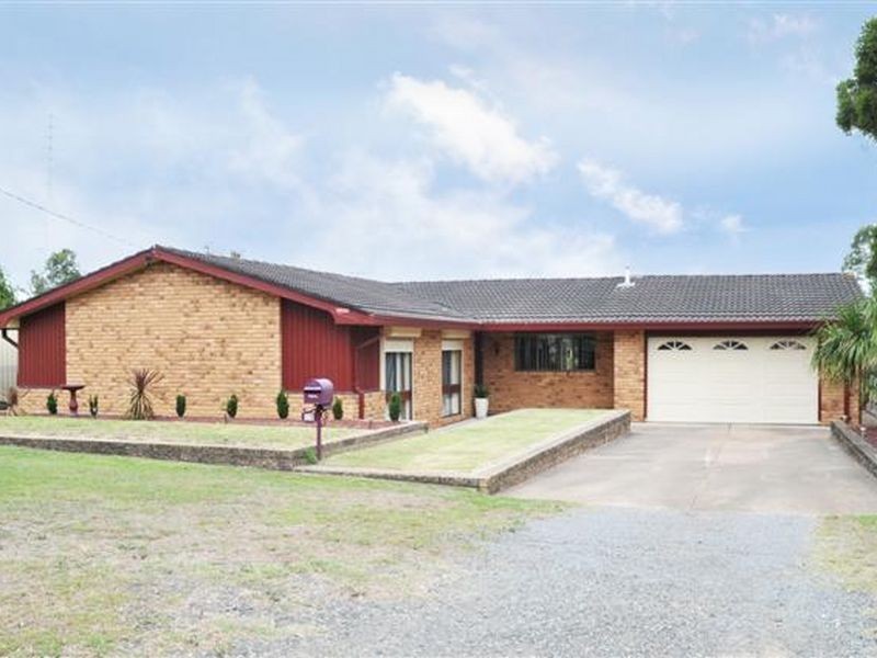 10 Evans Street, Greta NSW 2334