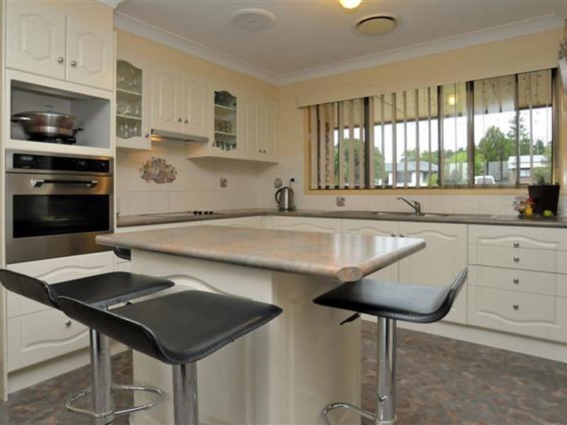 10 Evans Street, Greta NSW 2334