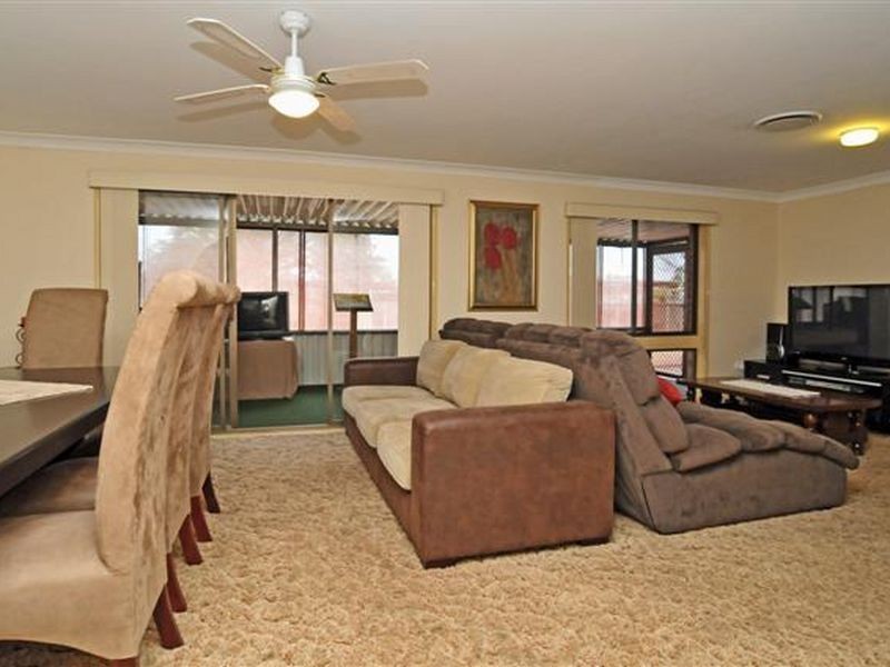 10 Evans Street, Greta NSW 2334