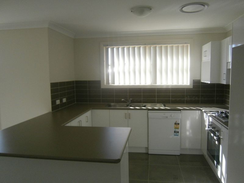 53 Redgum Circuit, Aberglasslyn NSW 2320