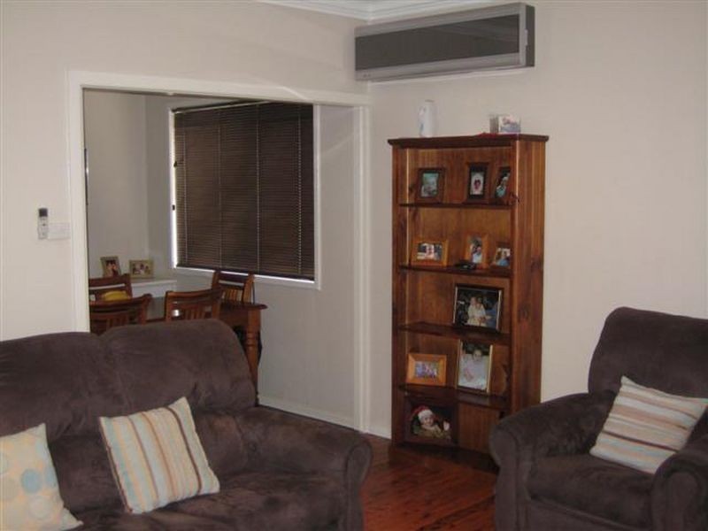 2 Joan Street, Rutherford NSW 2320