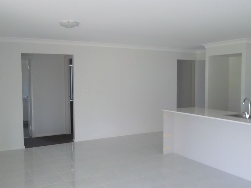 6 Wagtail St, Aberglasslyn NSW 2320
