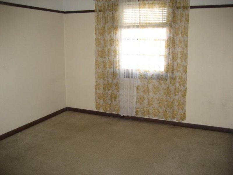 25 Raymond Terrace Road, East Maitland NSW 2323