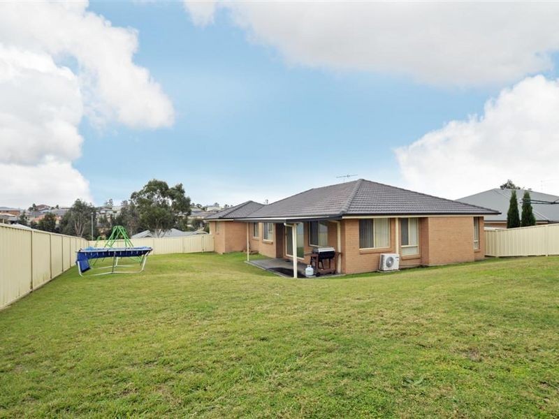 98 Budgeree Drive, Aberglasslyn NSW 2320