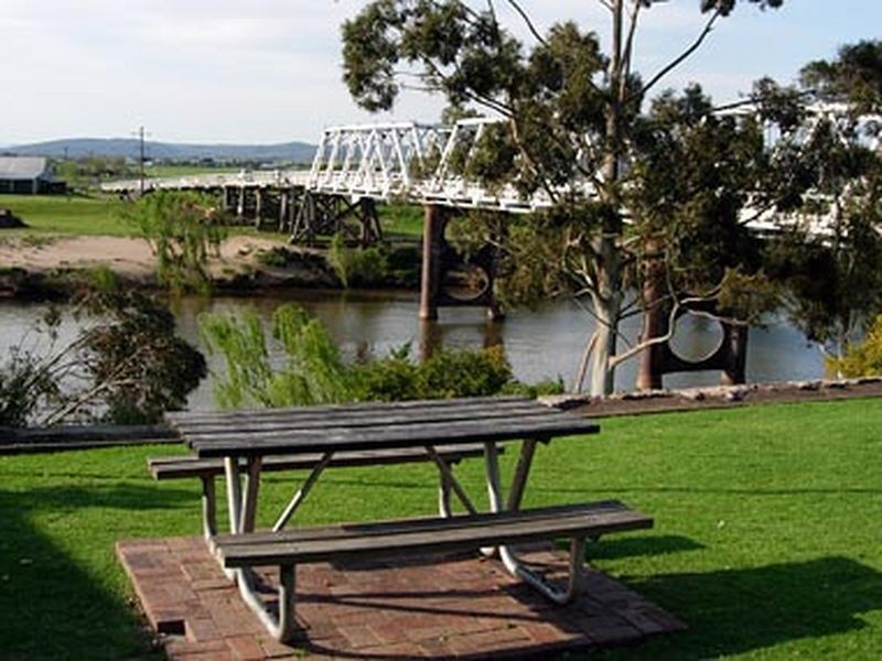 Shop 2 /91 Swan Street, Morpeth NSW 2321 the real estate agency Sold