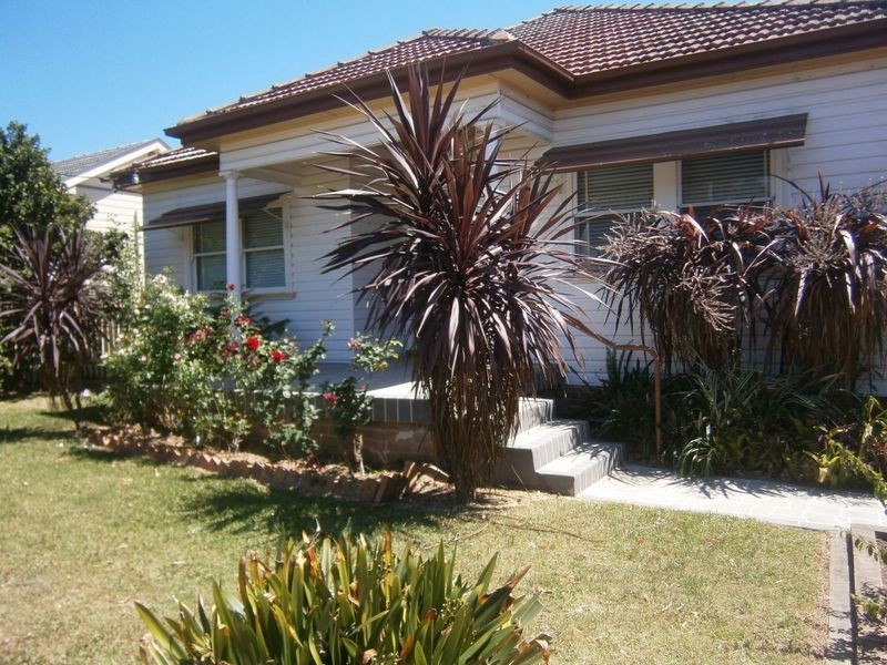 81 Banks St, East Maitland NSW 2323