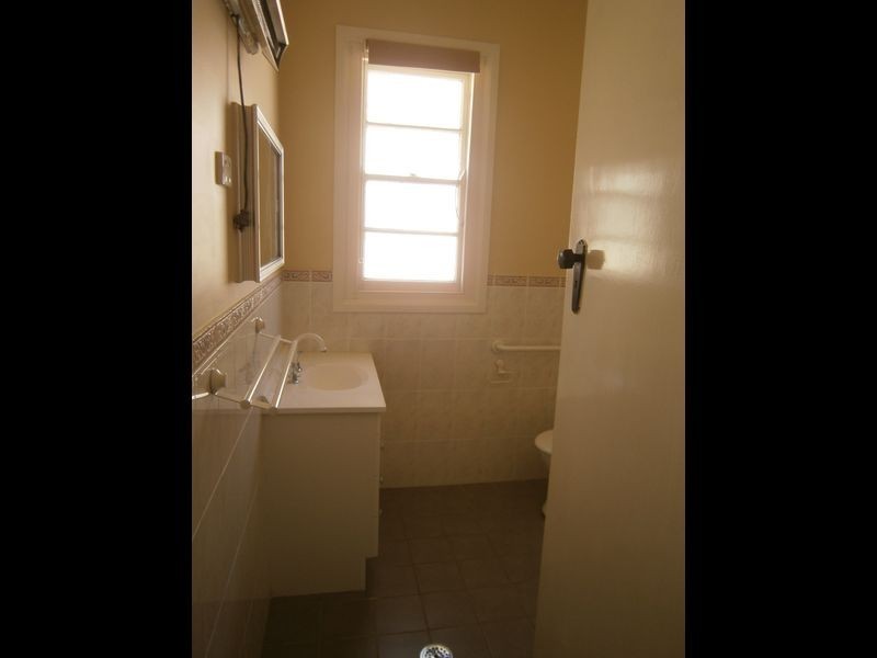 81 Banks St, East Maitland NSW 2323