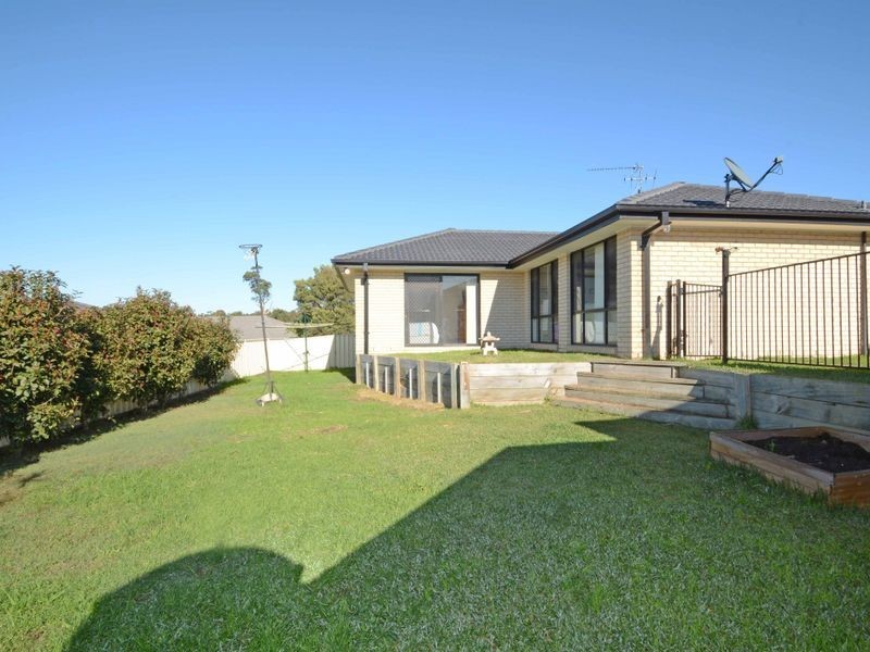 5 Peregrine Close, Aberglasslyn NSW 2320