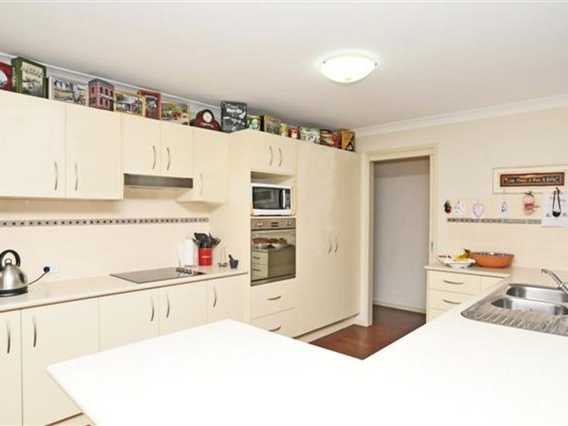 9 Kent Street, Greta NSW 2334