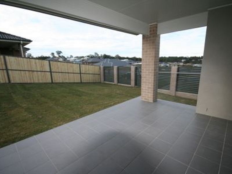 2/122 Bolwarra Park Drive, Bolwarra Heights NSW 2320