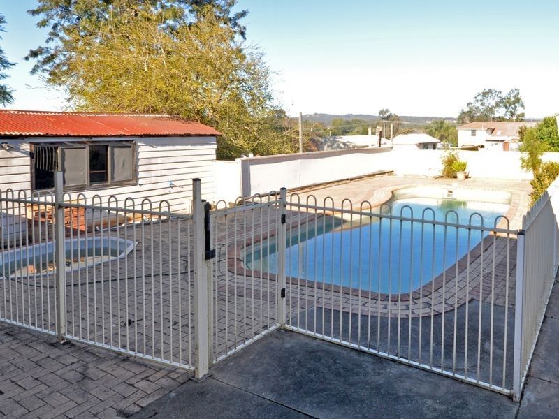 30 Branxton Street, Greta NSW 2334