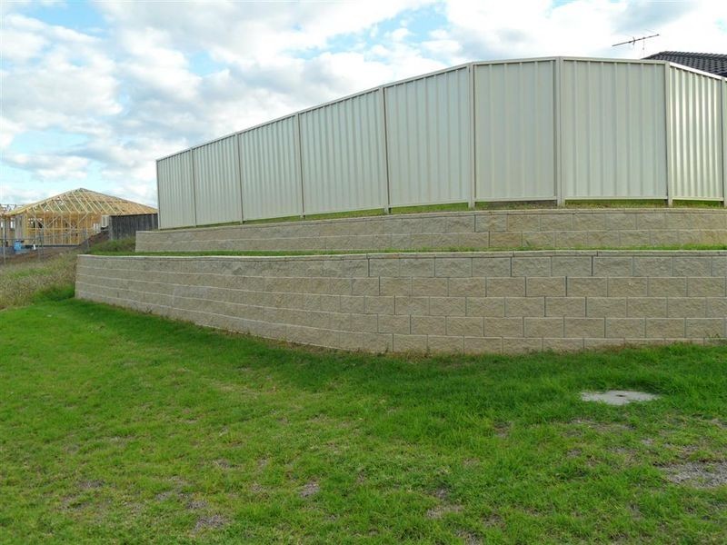 11 Diamond Circuit, Rutherford NSW 2320