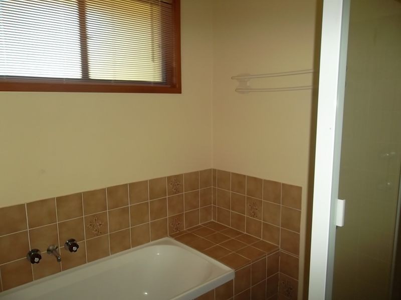 44 Corina Ave, Bolwarra Heights NSW 2320