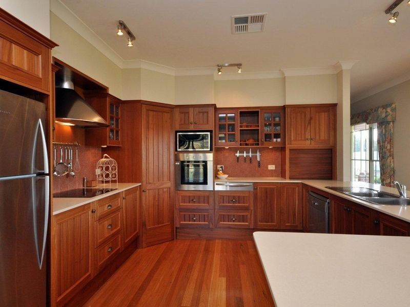 6 Darfield Close, Bolwarra Heights NSW 2320