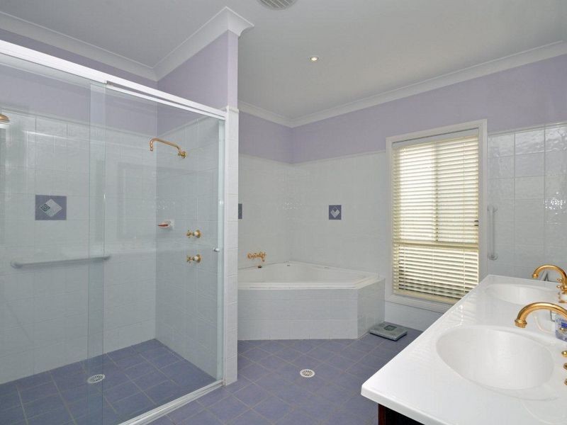 6 Darfield Close, Bolwarra Heights NSW 2320