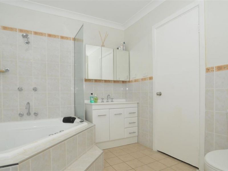 4 Montgomery Avenue, Rutherford NSW 2320