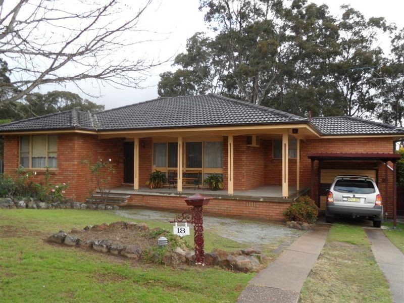 18 Wakehurst Crescent, Metford NSW 2323