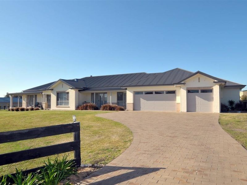 26 Sandstone Drive, Windella NSW 2320