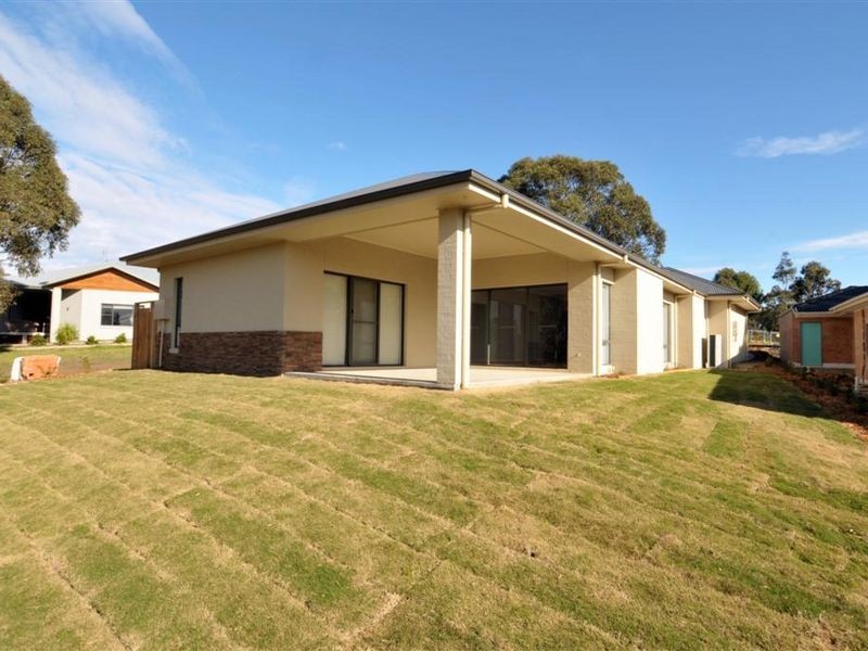 9 Turpentine Close, Rothbury NSW 2320