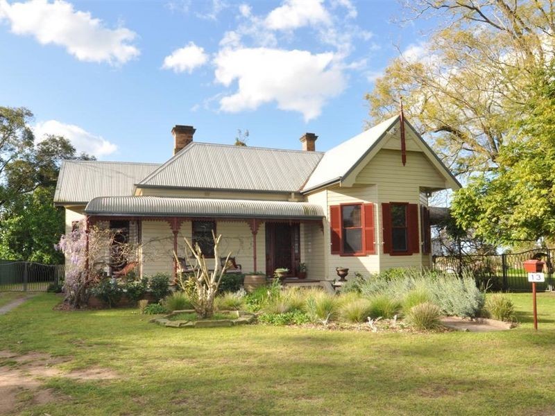 13 Trappaud Road, Aberglasslyn NSW 2320