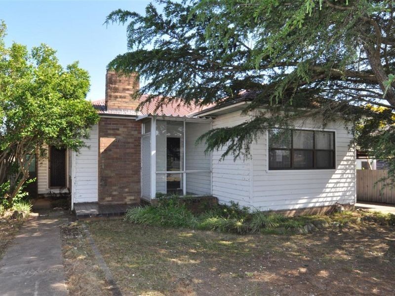 215 George Street, East Maitland NSW 2323