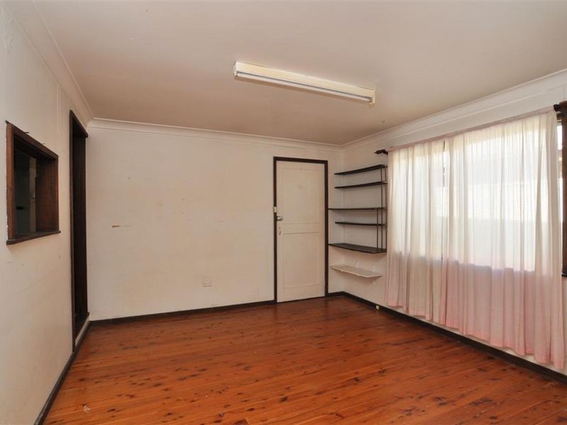 215 George Street, East Maitland NSW 2323