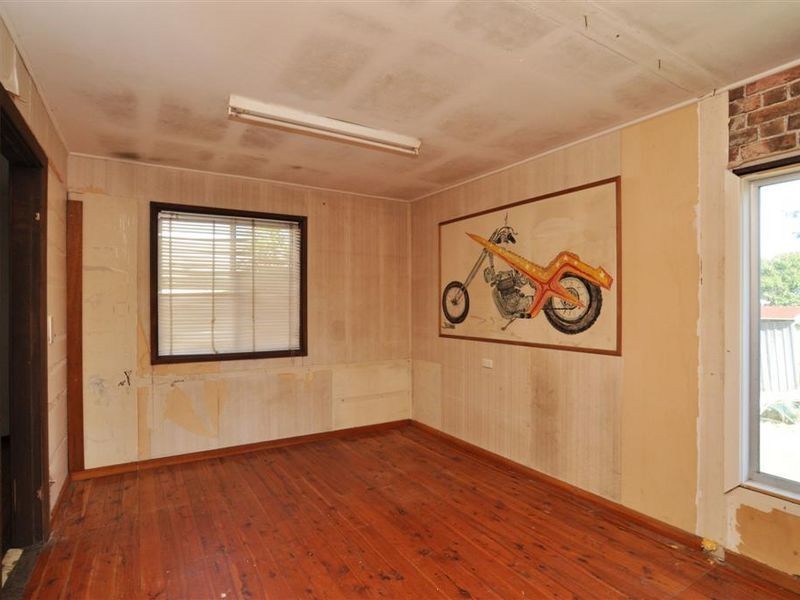 215 George Street, East Maitland NSW 2323