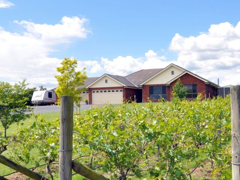 97 Orient Street, Greta NSW 2334