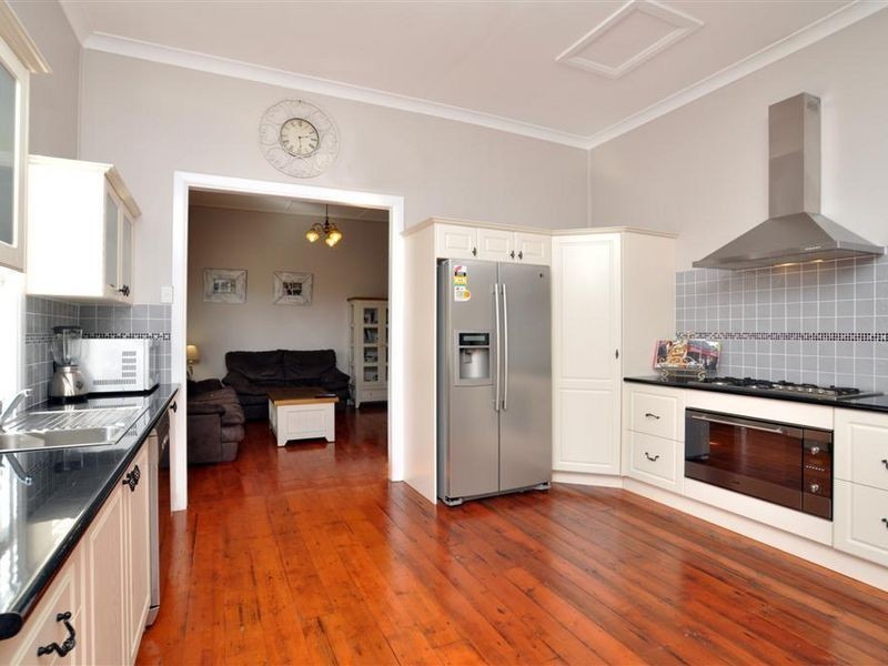 33 Gillies Street, Rutherford NSW 2320