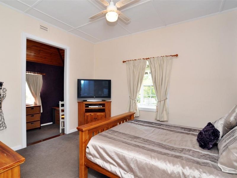 33 Gillies Street, Rutherford NSW 2320