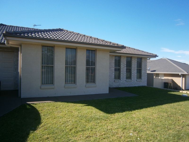 13 Blackley Avenue, Raworth NSW 2321