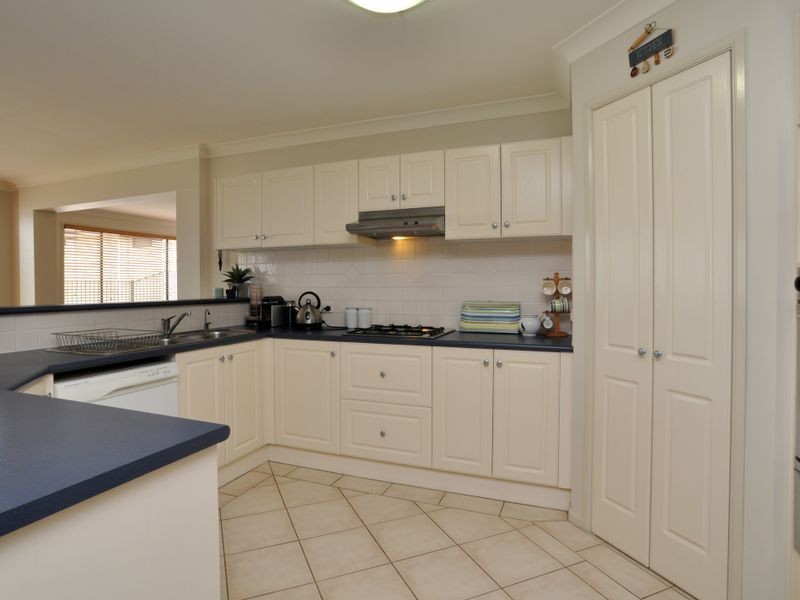 90 Worcester Drive, East Maitland NSW 2323